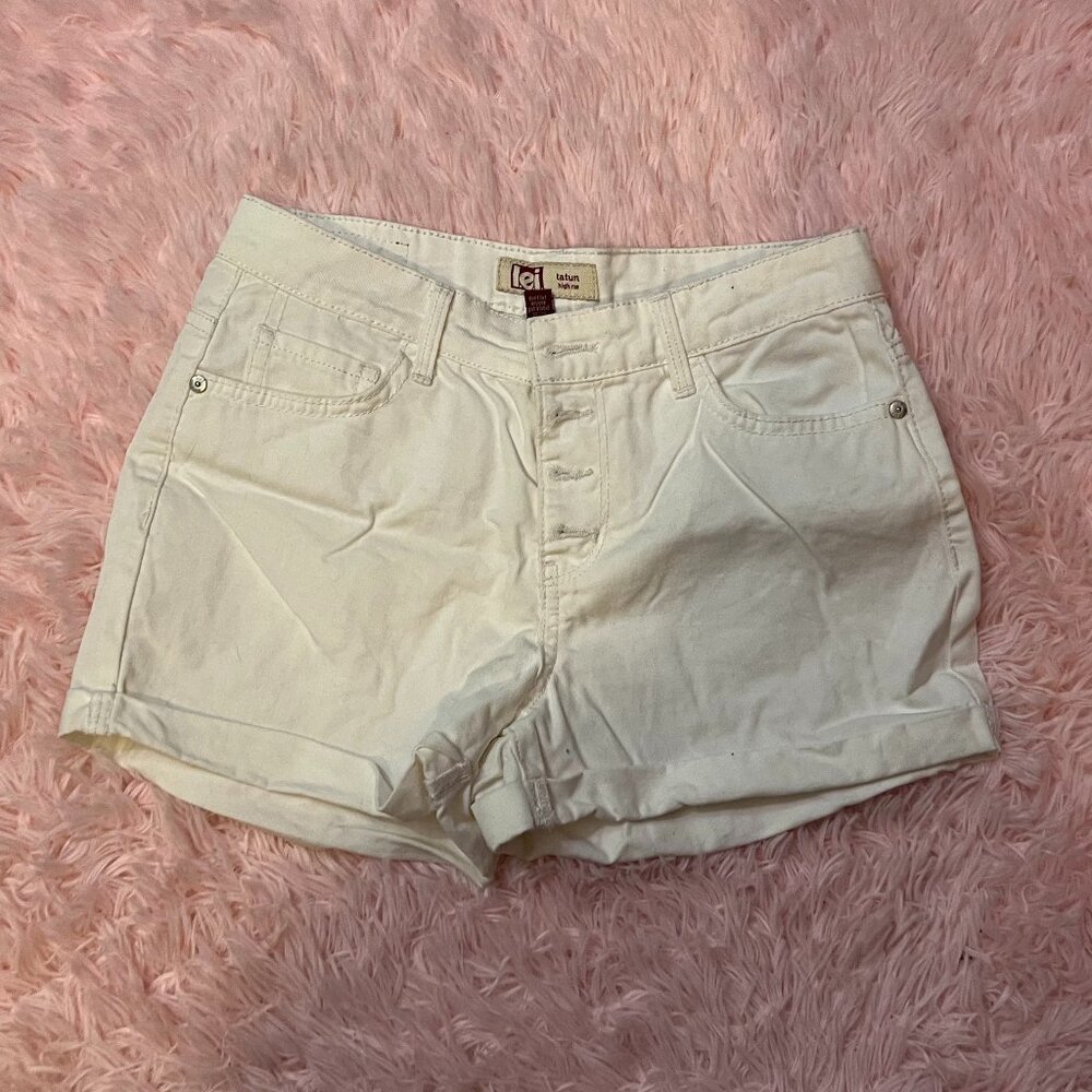 White L.E.I Shorts